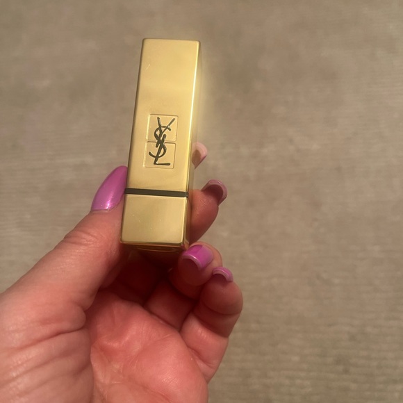 YSL  lipstick number 26 - Picture 3 of 6